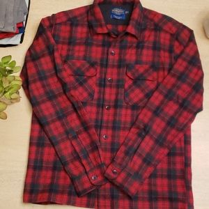 Like New Pendleton Flannel - Mens size Large